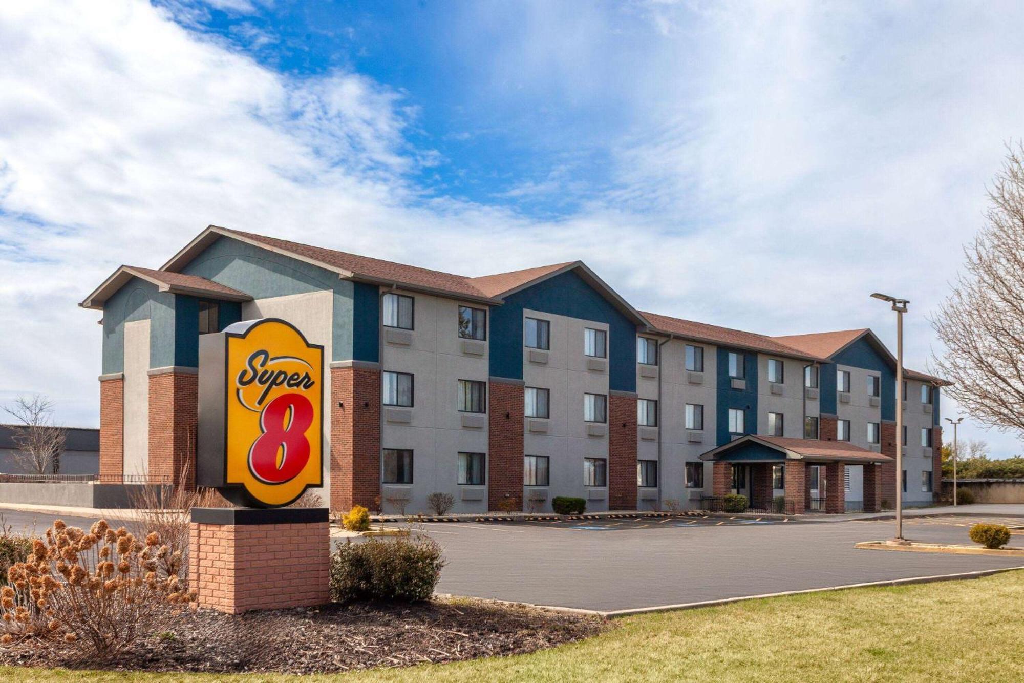 Super 8 By Wyndham Romeoville Bolingbrook Exterior foto